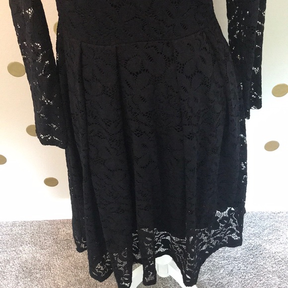 Lace off the shoulder dress - Picture 5 of 6